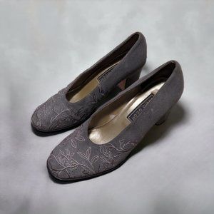 Laura Scott Vintage 90s Gray Suede Floral Pattern Pump Heels Size 7M